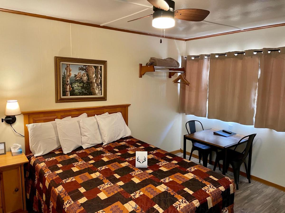 Whitetail Creek Resort Lead Dış mekan fotoğraf